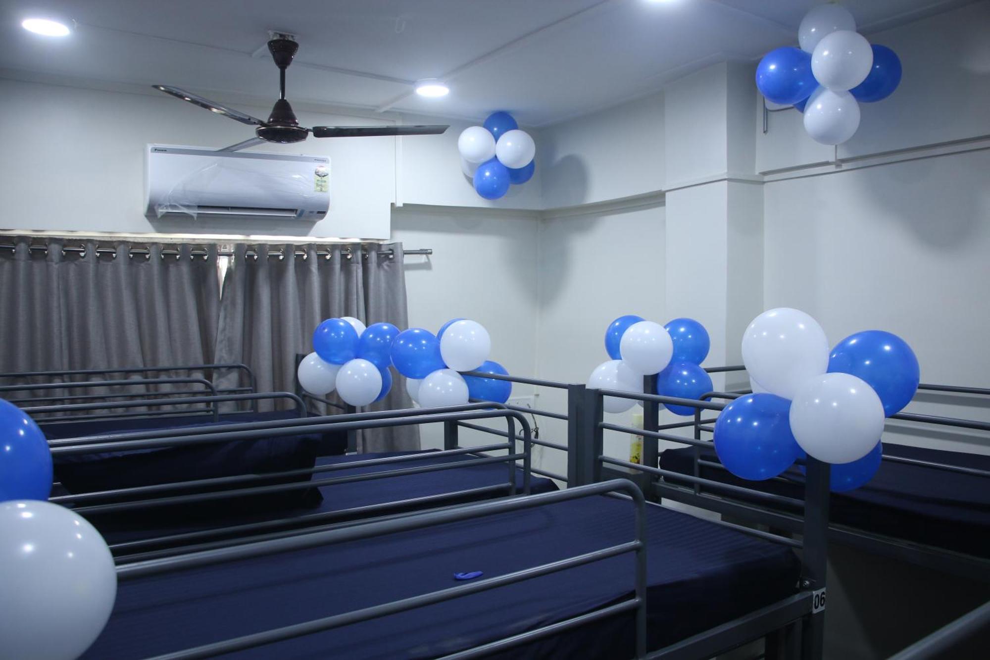 Fostel- The Fort Hostel Mumbai Exterior photo